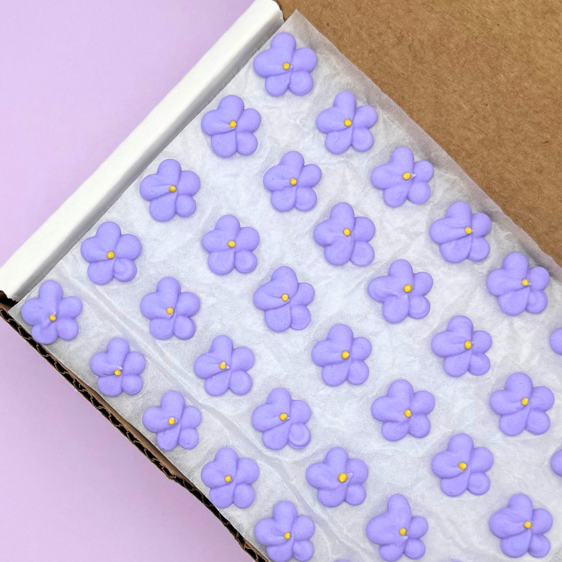 100 Bulk (1/2") Lavender Icing Blossoms