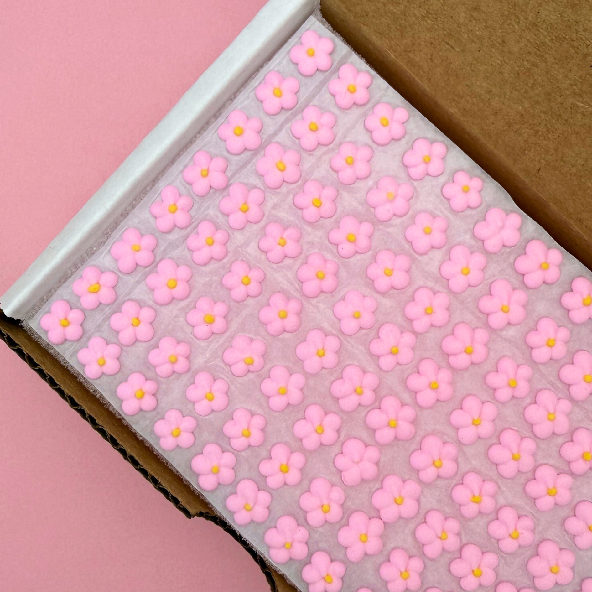 200 Bulk (1/4") Pink Icing Blossoms