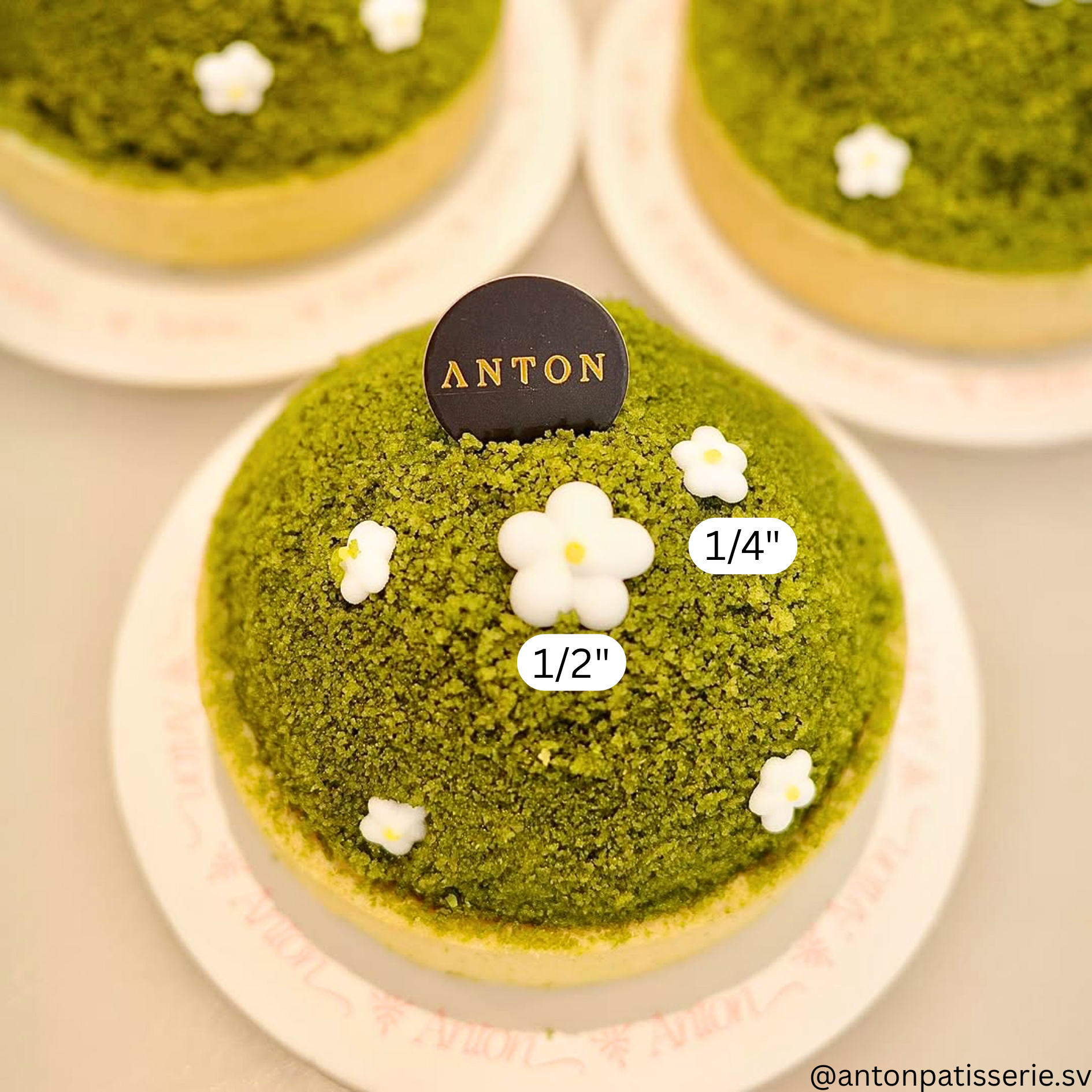 100 Bulk (1/2") Pink Icing Blossoms