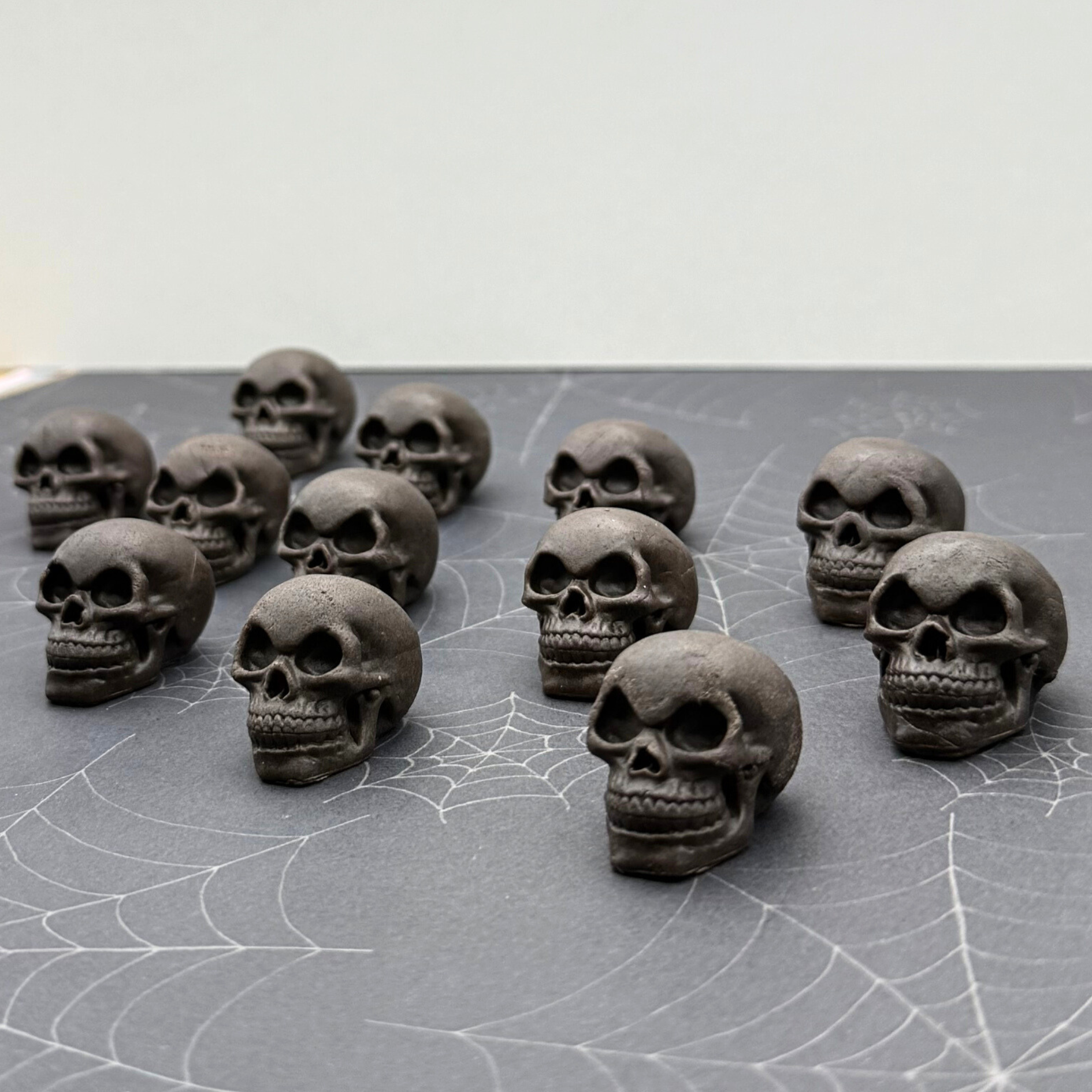 Dye-Free Black Skulls (6)