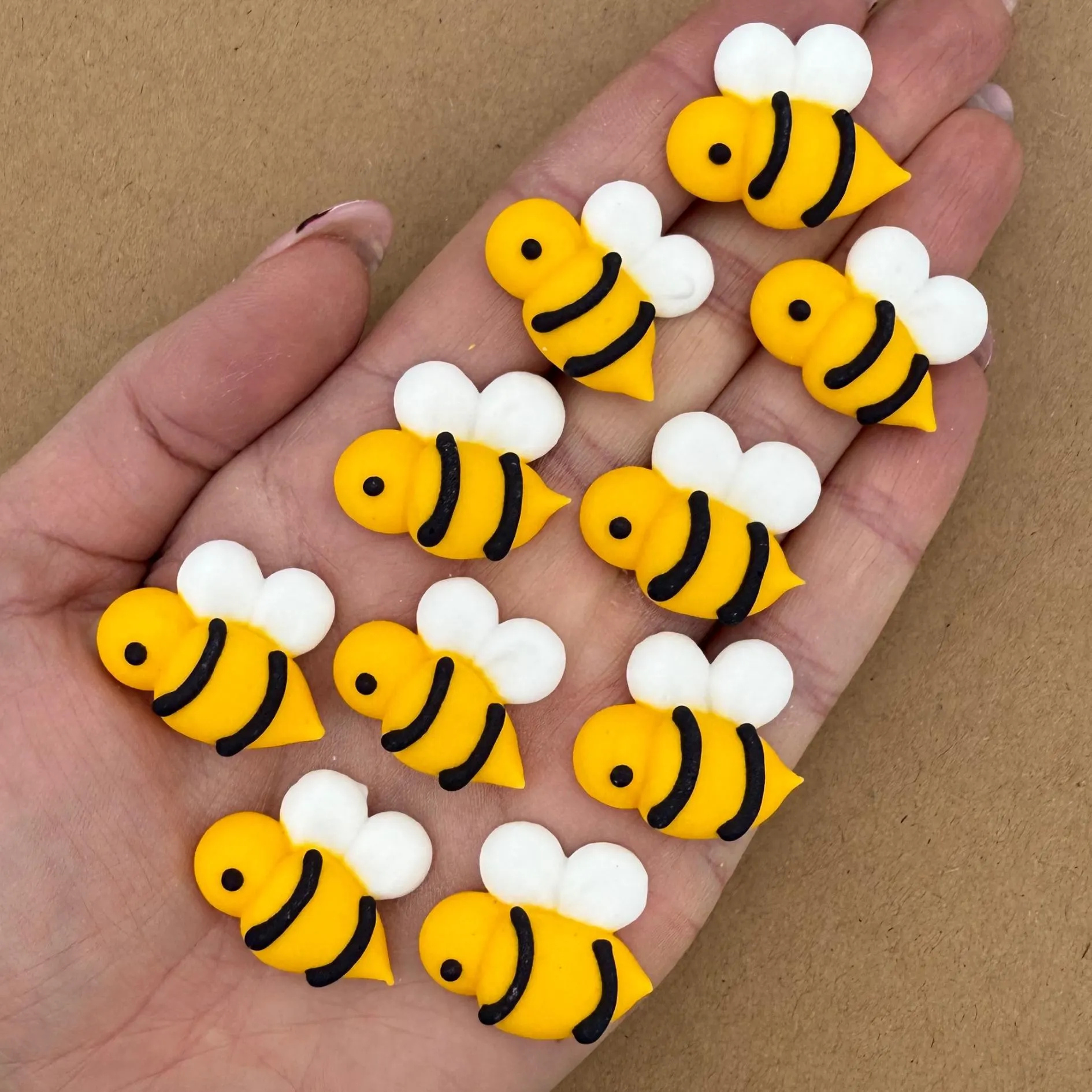 Jumbo Icing Bees (12)