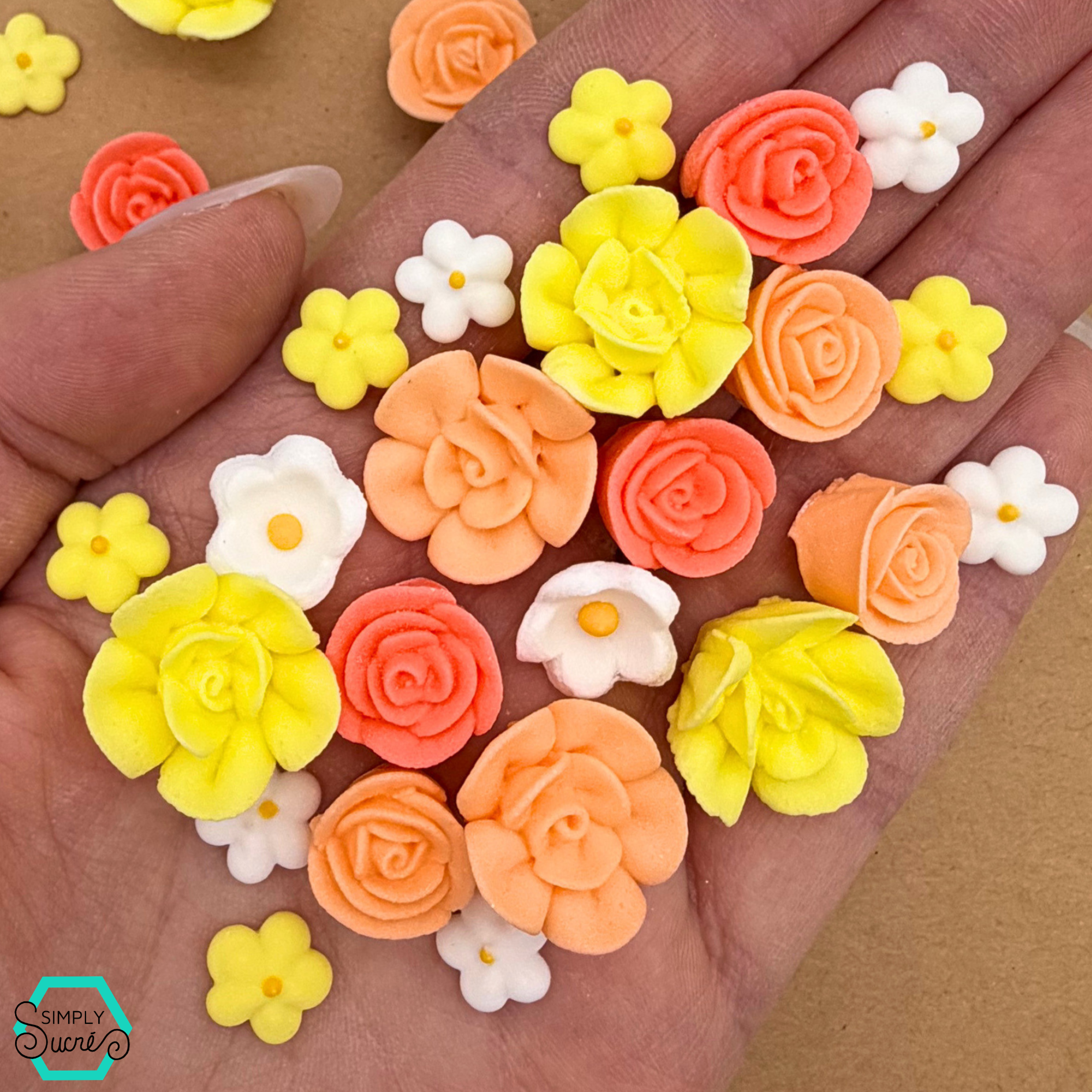 Honeysuckle Icing Flowers (30)