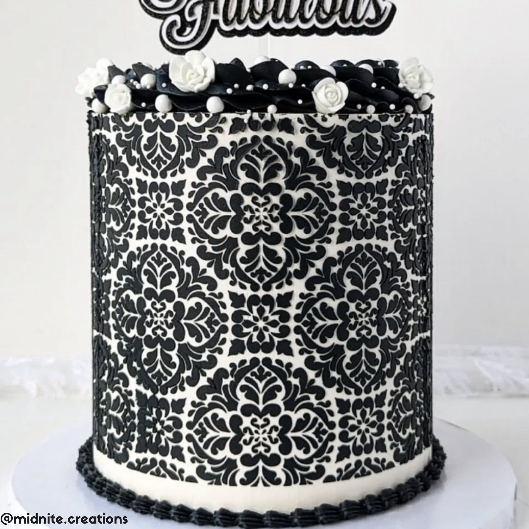 White Icing Flowers (30)