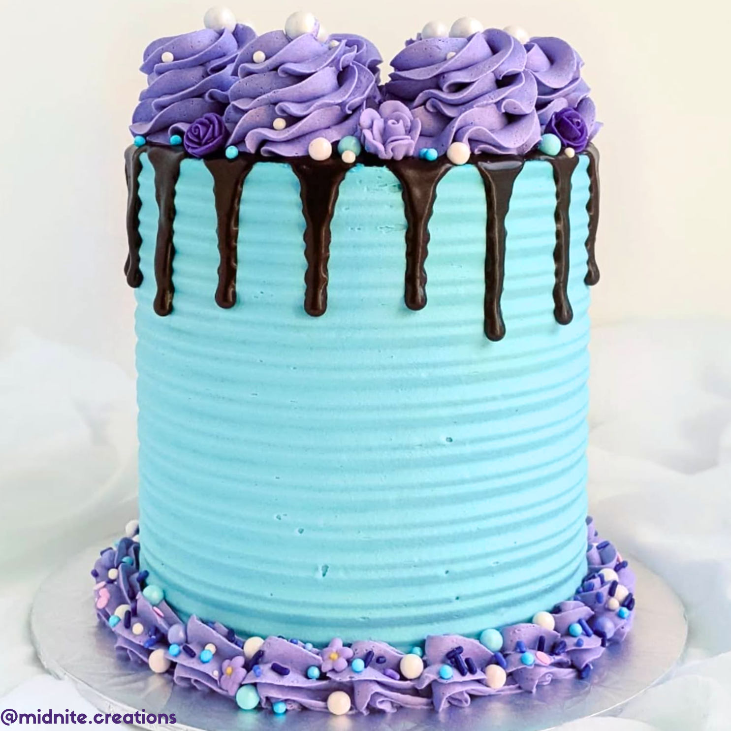 Violet Icing Flowers (30)
