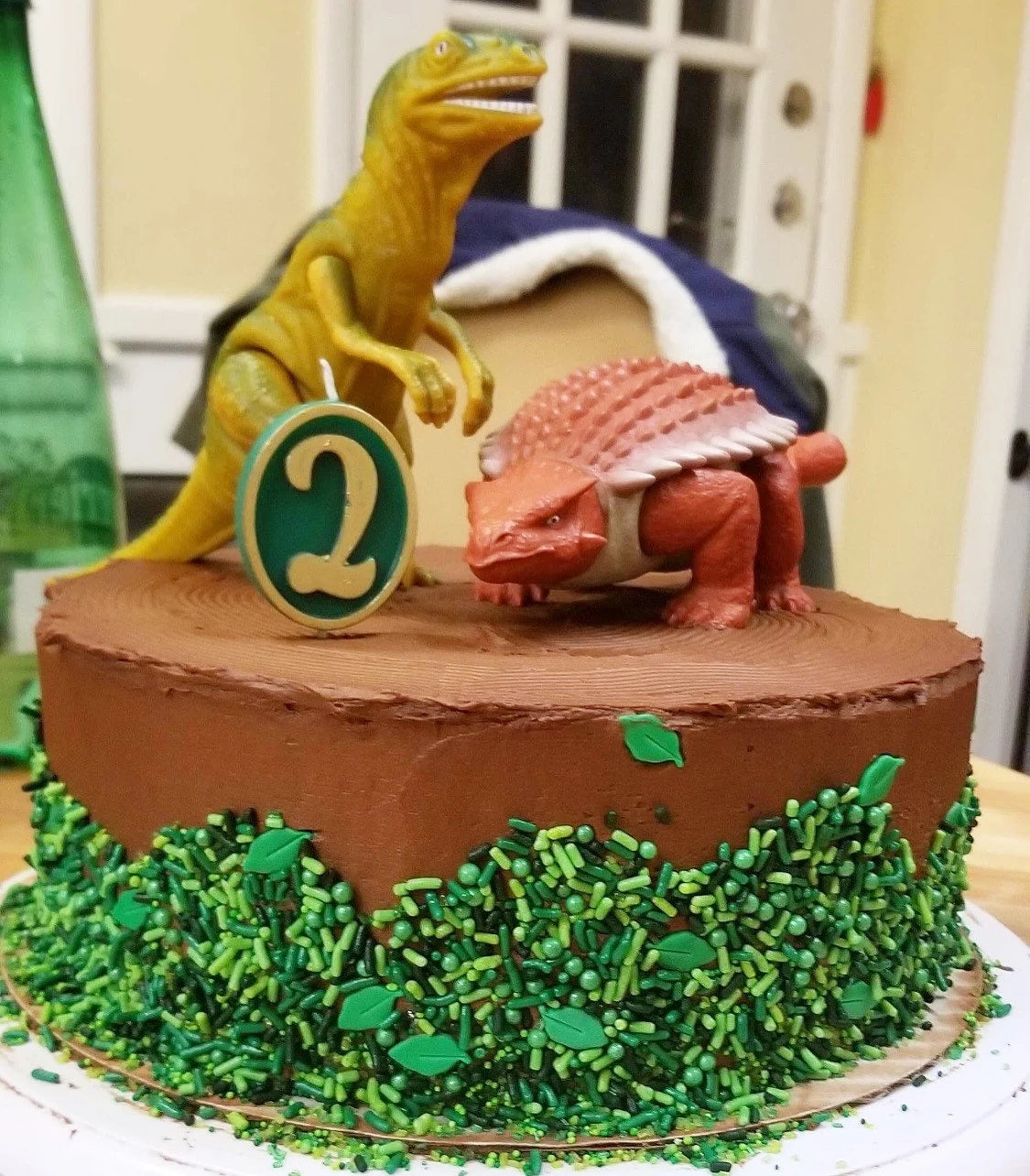 Jungle Leaves Sprinkle Mix on a Cake